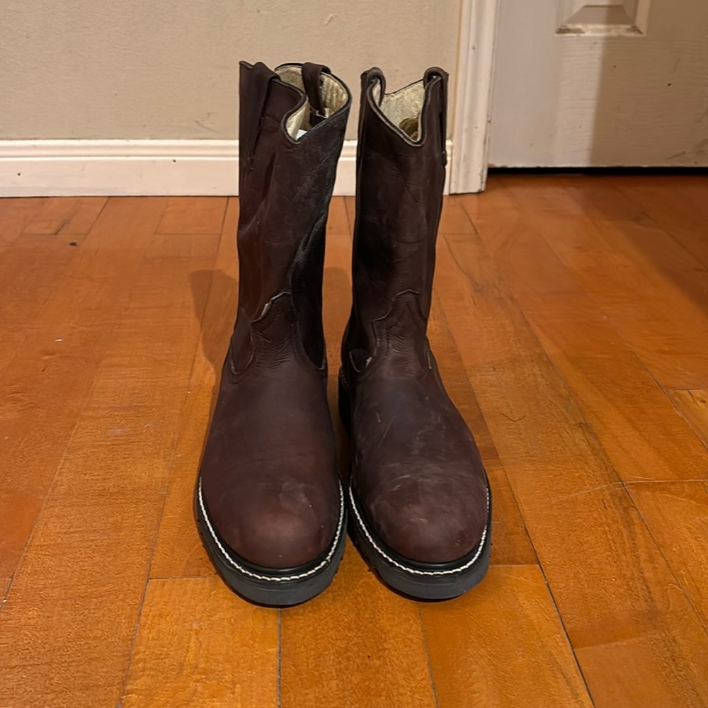 Steel toe work boots
